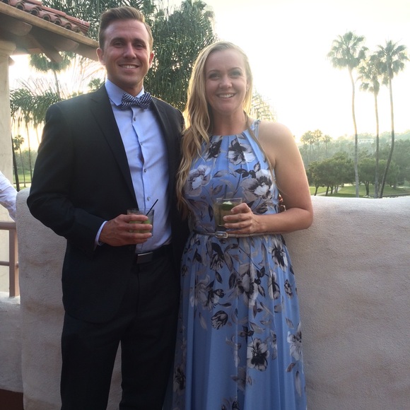 Bookmark My Closet  🌺 - Picture 5 of 8